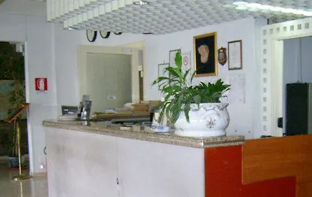 Sileno Hotel 3*